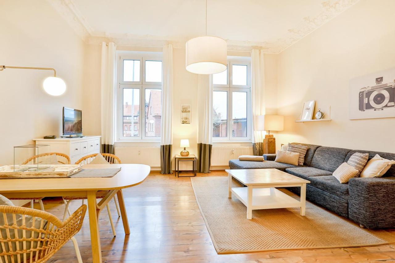 Apartments Am Bahnhof Stralsund Extérieur photo